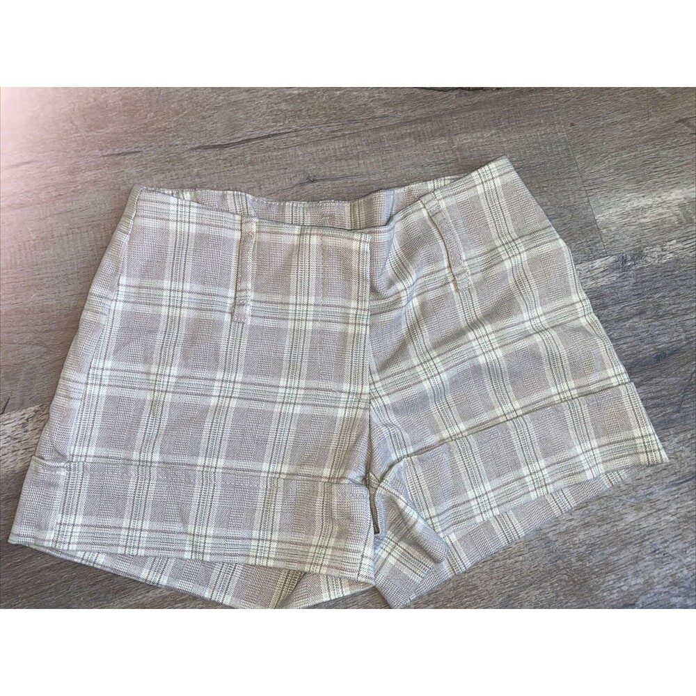 2b Clothing Shorts Plaid Small Brown